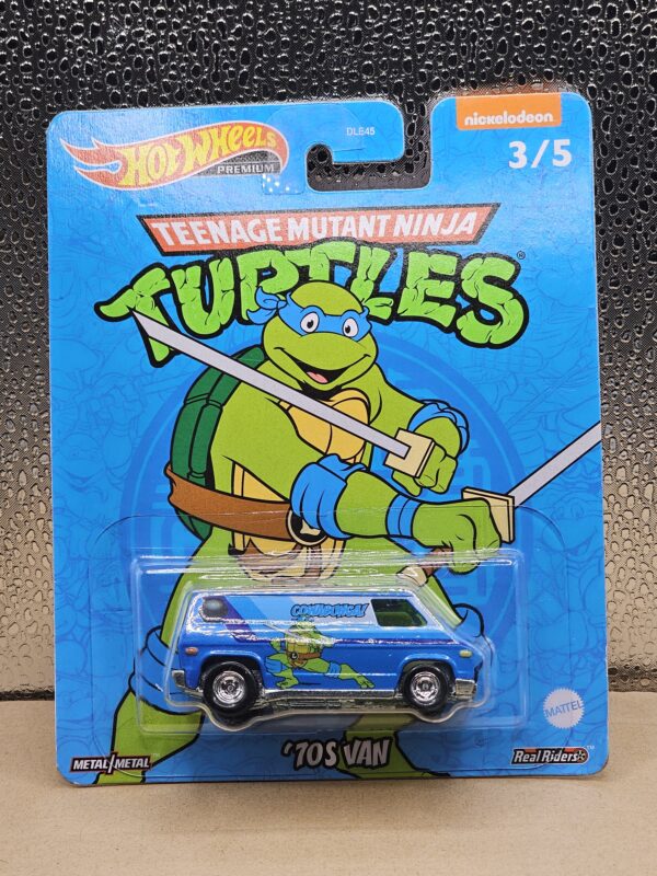 2021 HOT WHEELS POP CULTURE TEENAGE MUTANT NINJA TURTLES ‘70S VAN 3/5